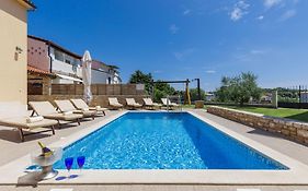 Holiday Home Licardo By Interhome